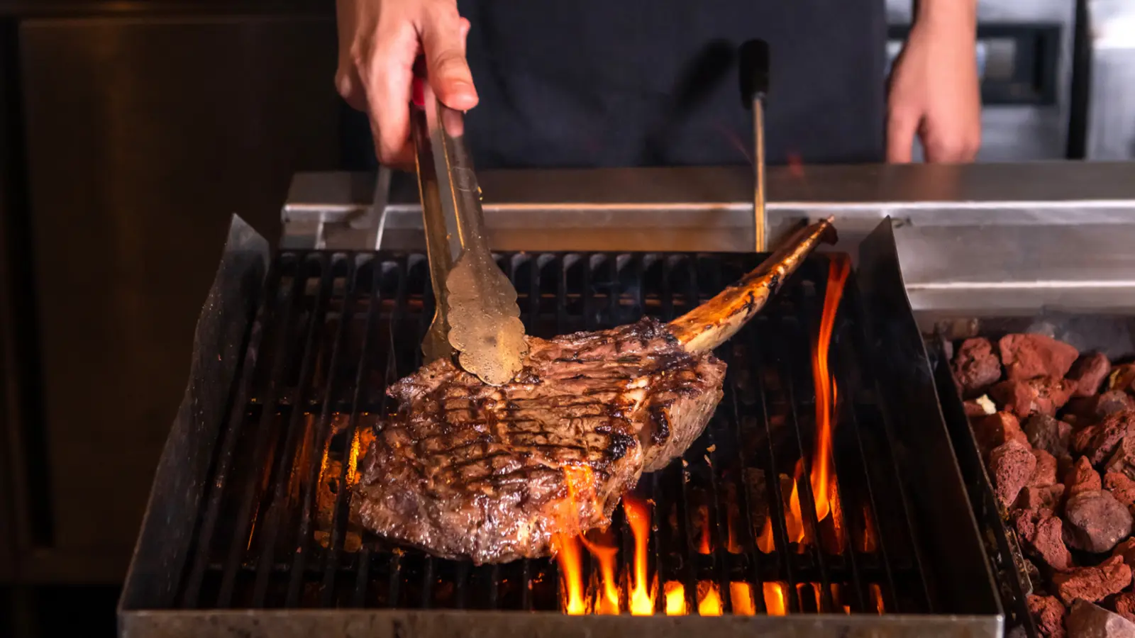 145°F Grill & Bar 3