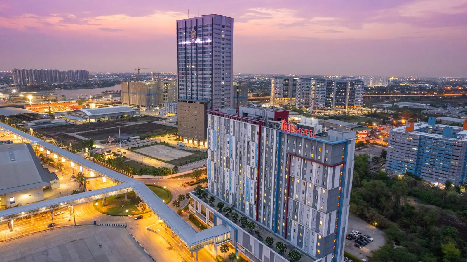 ibis Bangkok IMPACT 8