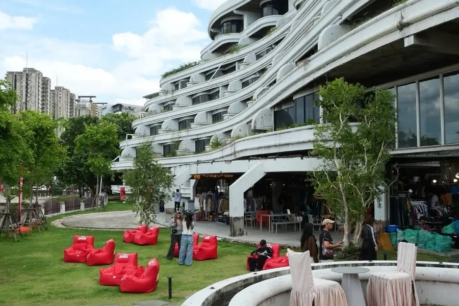The Lake Club เมืองทองธานี